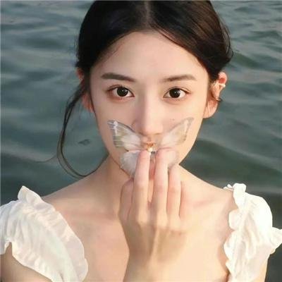 春色无边满绿波